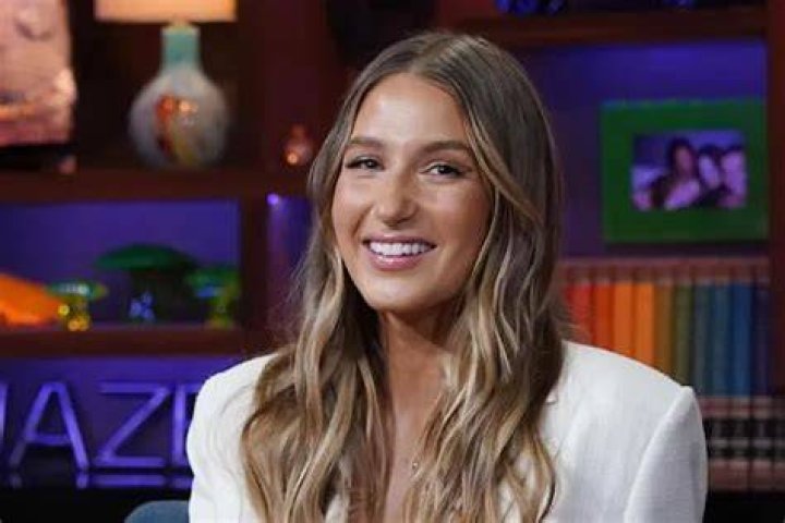 Amanda Batula Weight Loss Journey And Reasons With Before And After Photos