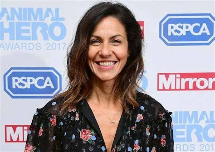 
Is Julia Bradbury Related To Tom Bradbury? 