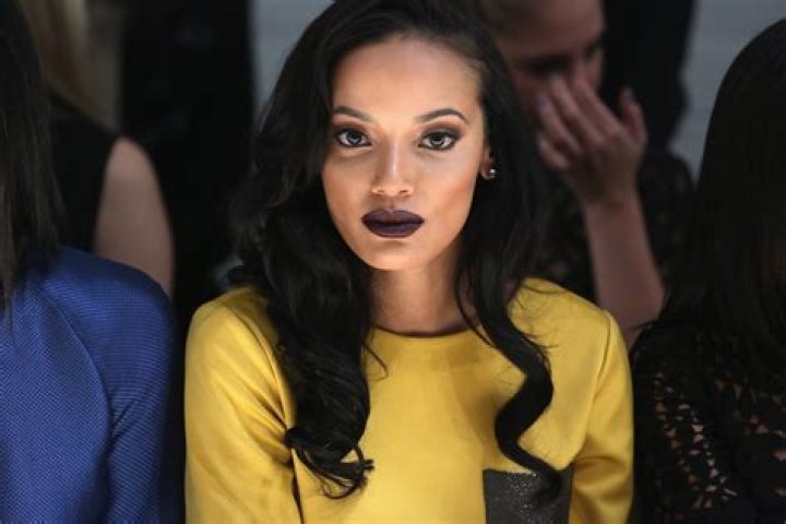 Selita Ebanks Height, Weight, Net Worth, Age, Birthday, Wikipedia, Who, Nationality, Biography