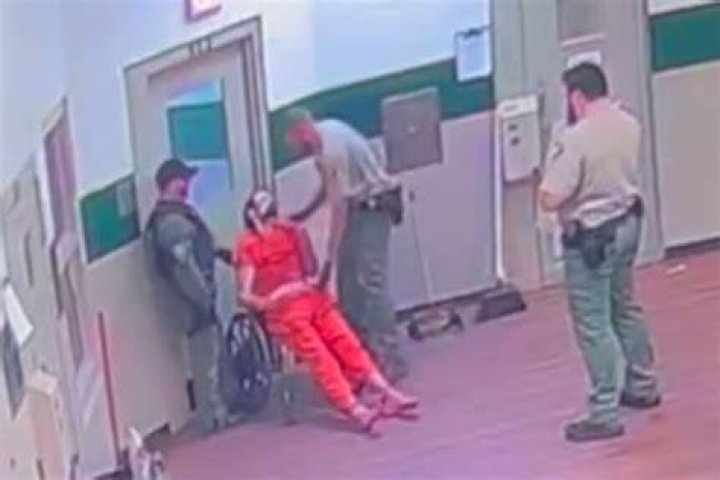 
What happened to Anthony Mitchell? Family files lawsuit as Alabama inmate allegedly freezes to death in prison 