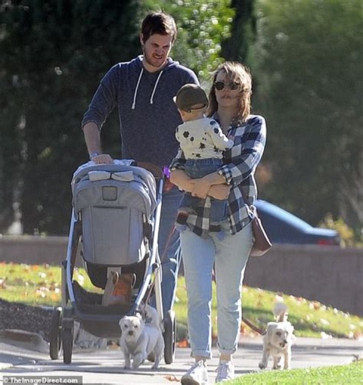 
Who is Rachel McAdams’ Husband Jamie Linden and How Many Kids Does She Have? 
